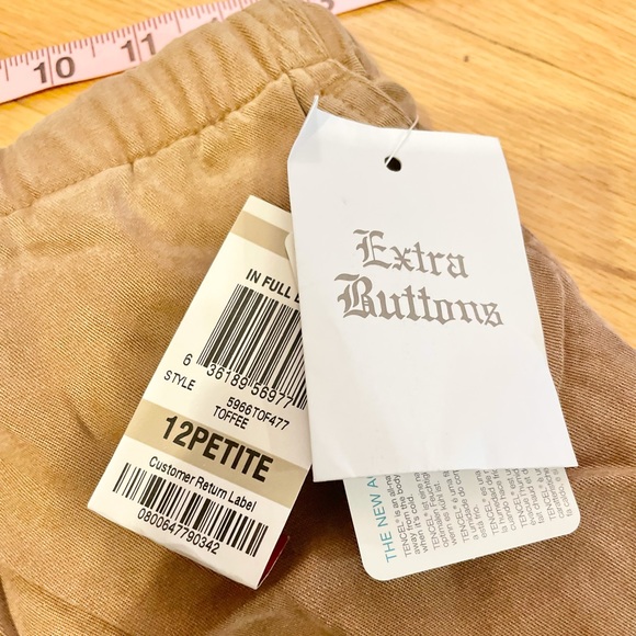 JM Collection Petite Dark Khaki Pants - Picture 8 of 12